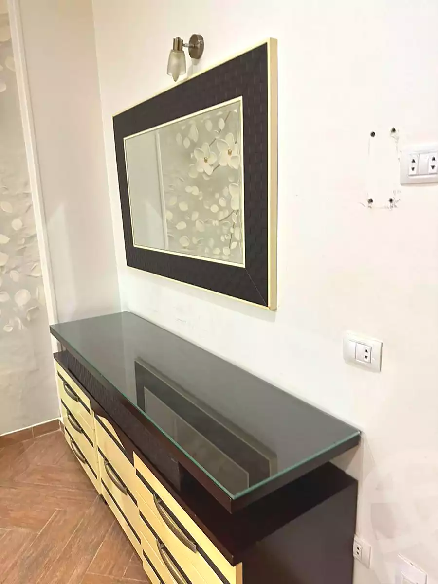 https://aqarmap.com.eg/en/listing/7196366-for-rent-cairo-el-sheikh-zayed-city-el-hay-elasher-street-100
