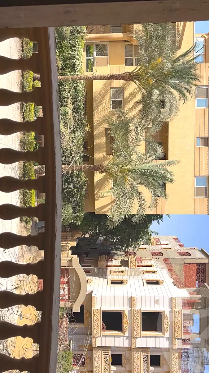 https://aqarmap.com.eg/en/listing/7196421-for-sale-cairo-6th-of-october-hadaeq-october-compounds-el-fardoos-city