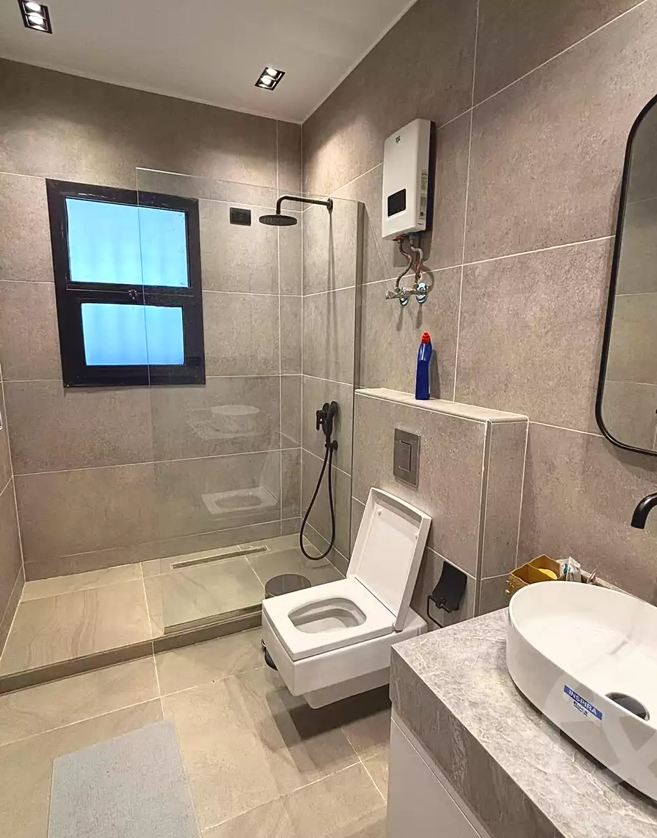 https://aqarmap.com.eg/ar/listing/7196554-for-rent-cairo-el-sheikh-zayed-city-compounds-kmbwnd-wyst-twn-swdyk