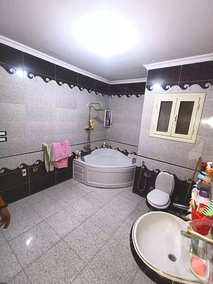 https://aqarmap.com.eg/ar/listing/7197257-for-sale-cairo-helwan-el-harir-st