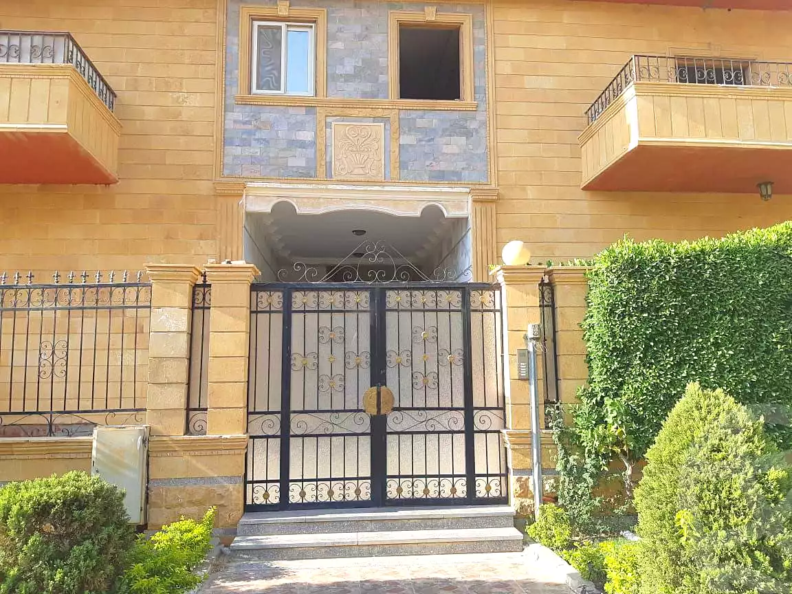 https://aqarmap.com.eg/en/listing/7197610-for-sale-cairo-new-cairo-first-settlement-neighbourhood-5-el-shaheed-islam-raafat-st