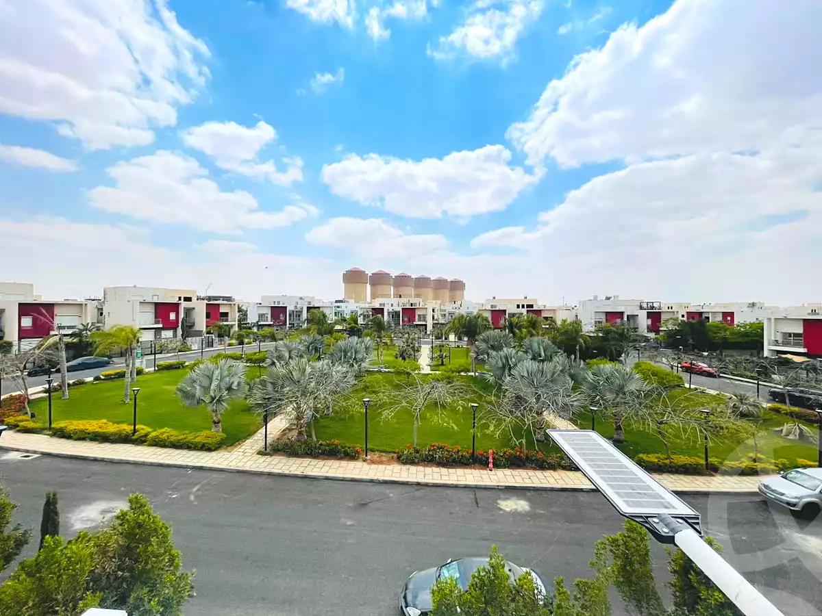 https://aqarmap.com.eg/ar/listing/7198095-for-sale-cairo-new-cairo-madinaty-lmntq-lkhms-fylt-group-20