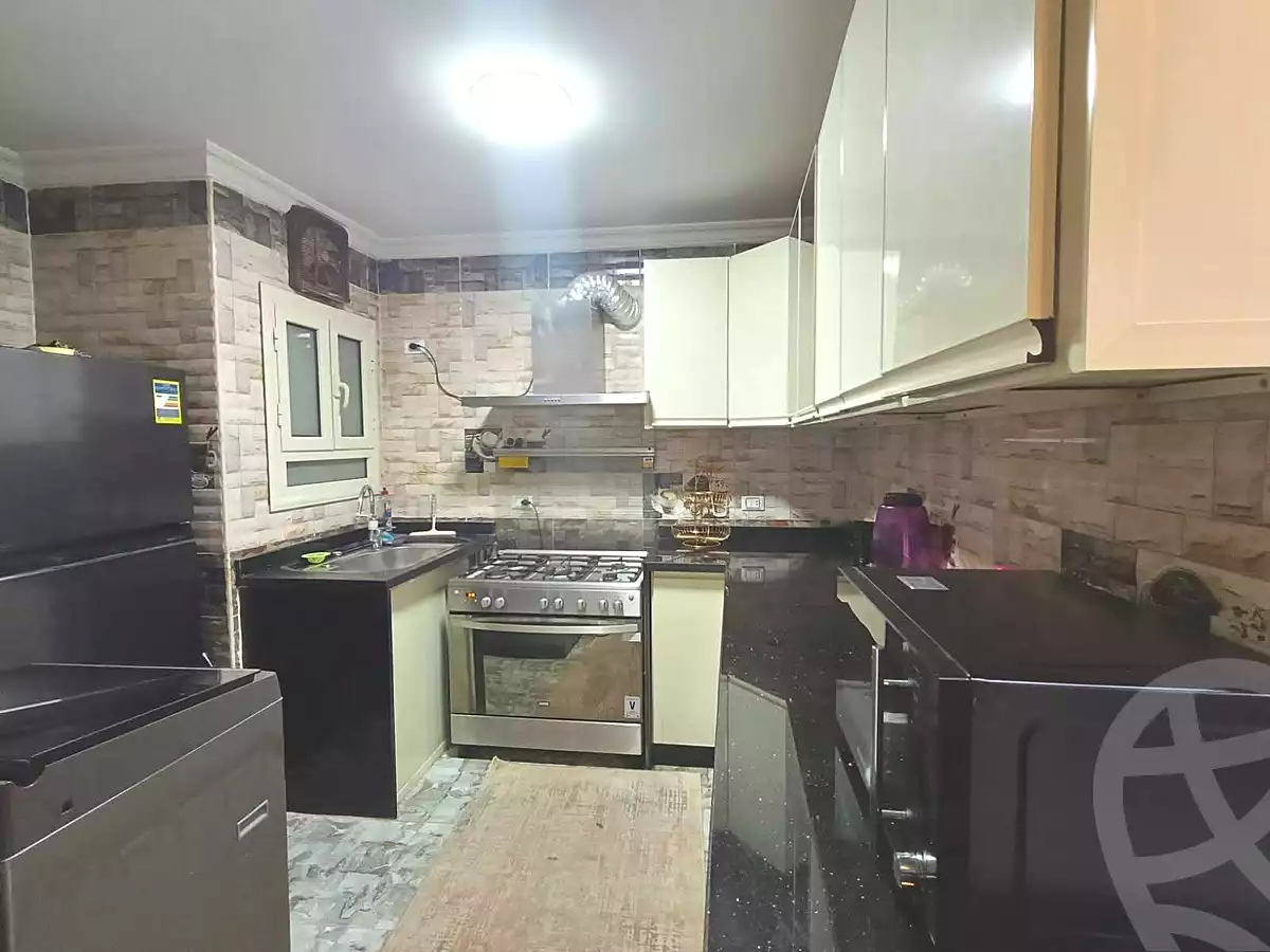 https://aqarmap.com.eg/ar/listing/7198472-for-sale-cairo-ain-shams-jsr-lswys