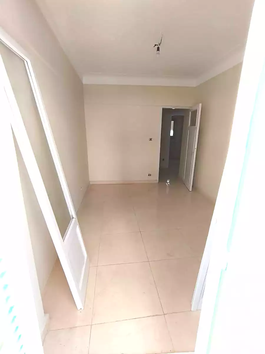 https://aqarmap.com.eg/en/listing/7198584-for-sale-alexandria-sydy-bshr-sydy-bshr-qbly-saif-st