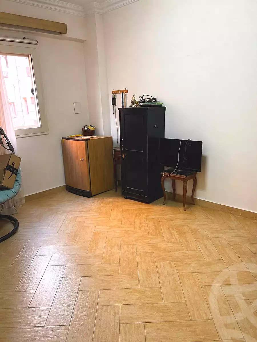 https://aqarmap.com.eg/ar/listing/7199048-for-sale-cairo-6th-of-october-el-ahyaa-neighborhood-1st-third-neighborhood
