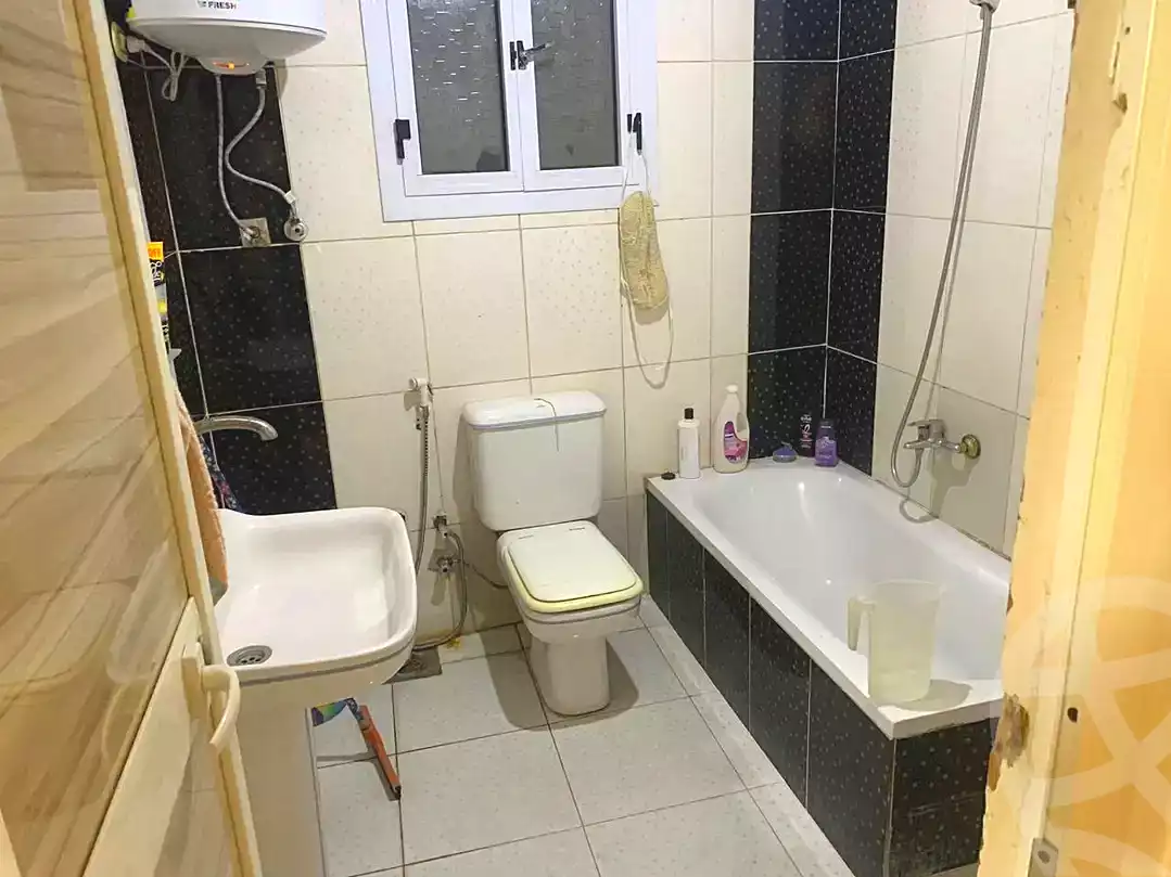 https://aqarmap.com.eg/ar/listing/7199660-for-sale-alexandria-al-agamy-lbytsh-el-hanafeya-st