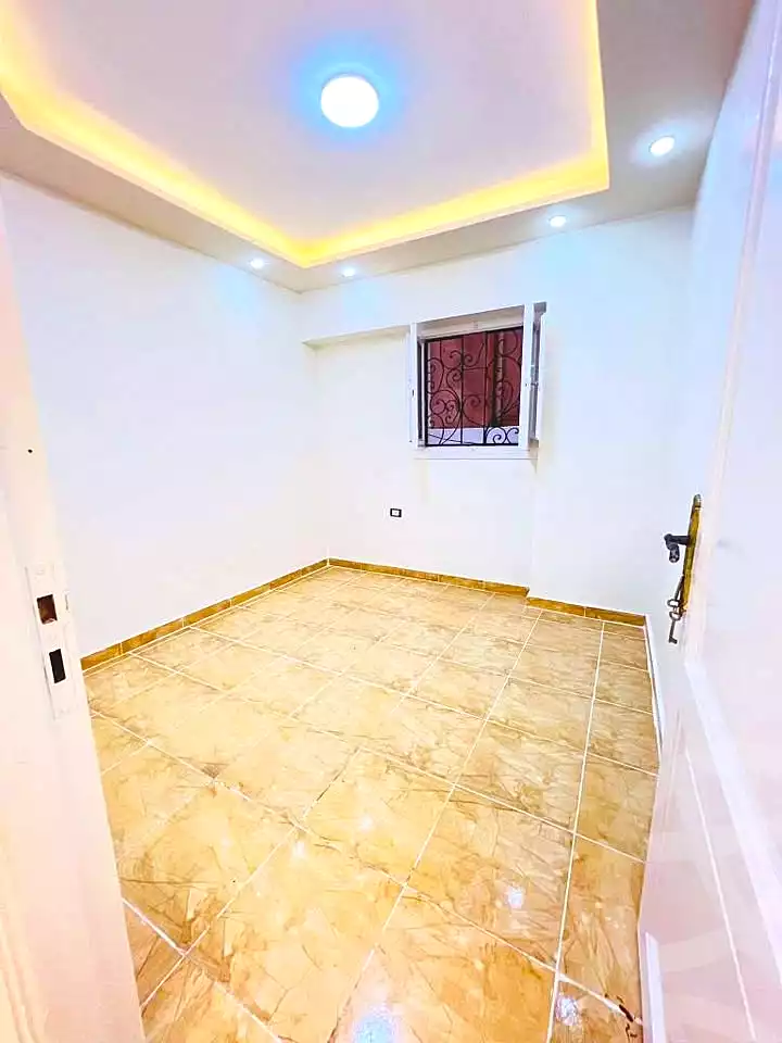 https://aqarmap.com.eg/en/listing/7200110-for-sale-alexandria-al-agamy-shataa-el-nakheel