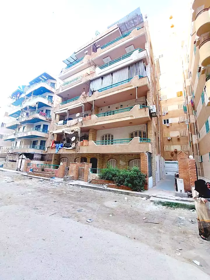 https://aqarmap.com.eg/en/listing/7200324-for-sale-alexandria-al-agamy-shataa-el-nakheel
