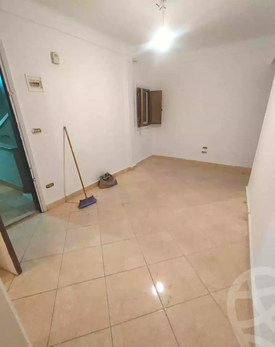 https://aqarmap.com.eg/ar/listing/7200843-for-sale-alexandria-sydy-bshr-sydy-bshr-bhry-gamal-abd-el-nasir-st