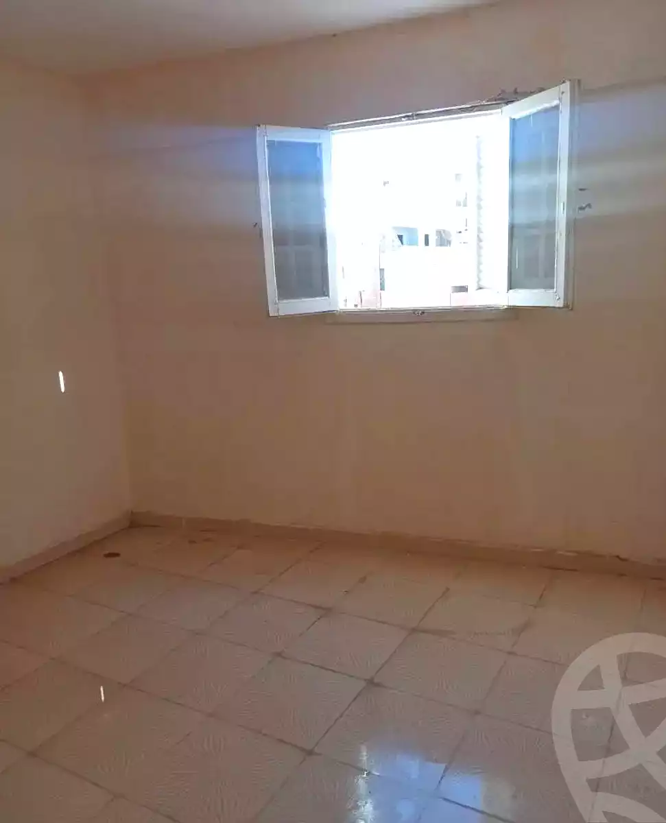 https://aqarmap.com.eg/en/listing/7201120-for-sale-alexandria-al-agamy-el-hanouvel-el-warsha-st