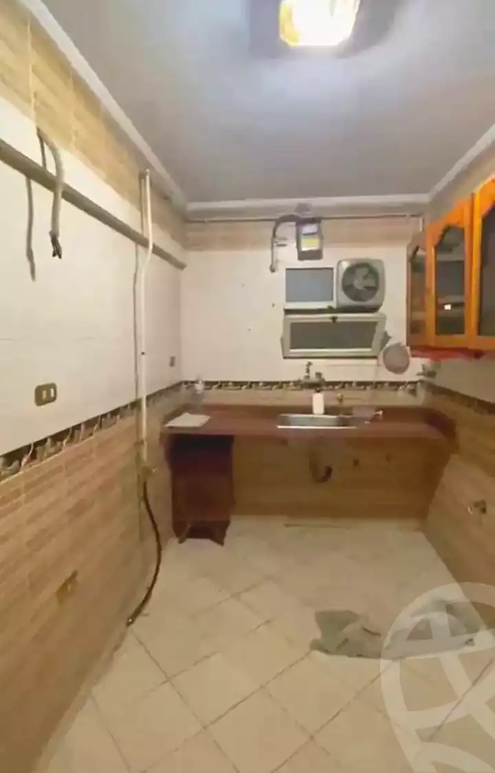 https://aqarmap.com.eg/ar/listing/7201254-for-rent-alexandria-moharram-bey