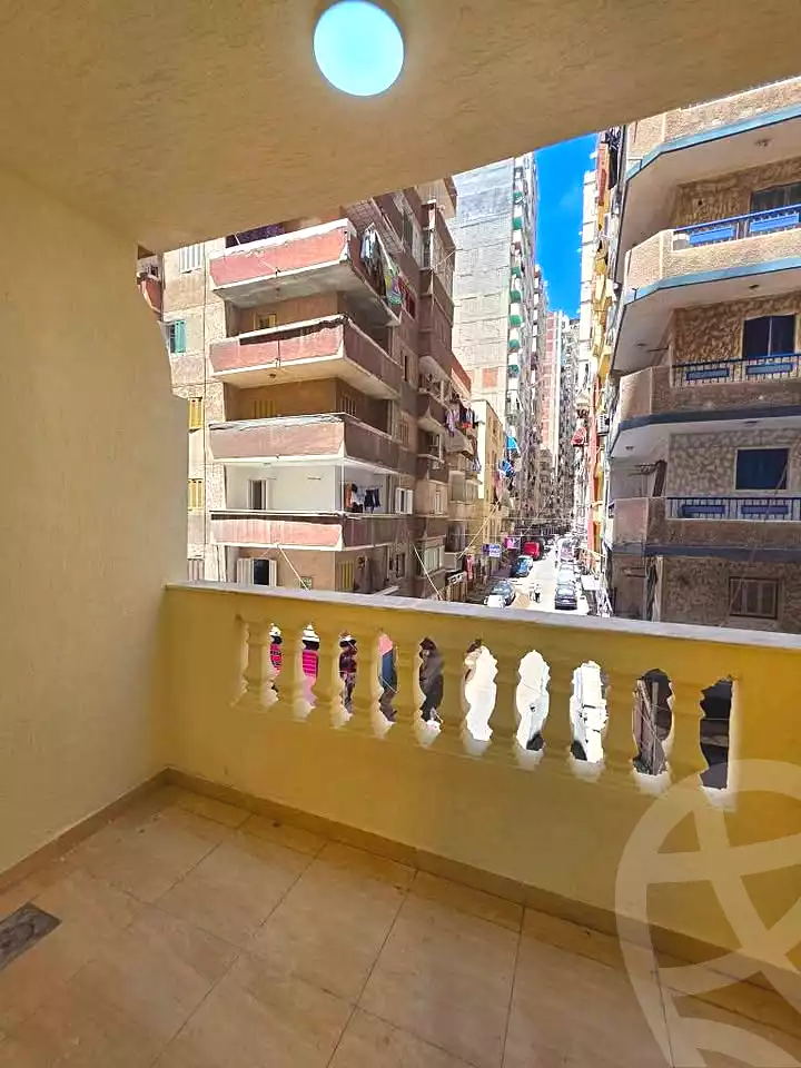 https://aqarmap.com.eg/ar/listing/7201352-for-sale-alexandria-sydy-bshr-sydy-bshr-bhry-gamal-abd-el-nasir-st