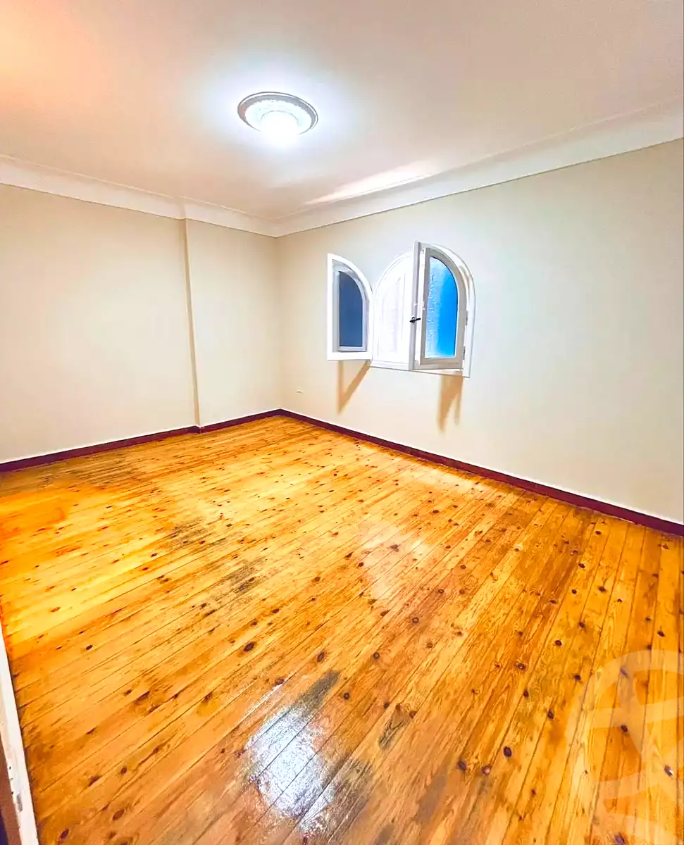 https://aqarmap.com.eg/en/listing/7201394-for-sale-alexandria-al-agamy-el-hanouvel-kasr-al-quiri-st-1
