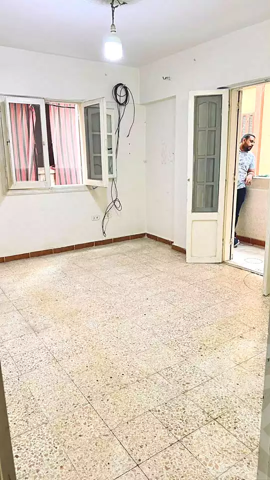 https://aqarmap.com.eg/en/listing/7201943-for-sale-alexandria-al-agamy-el-hanouvel-el-kholafaa-el-rashdeen-st