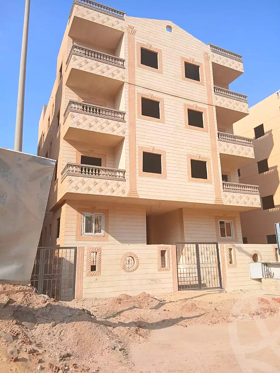 https://aqarmap.com.eg/ar/listing/7202054-for-sale-cairo-badr-city-hai-el-ashgar-featured-neighborhood-el-imam-el-bokhary-st