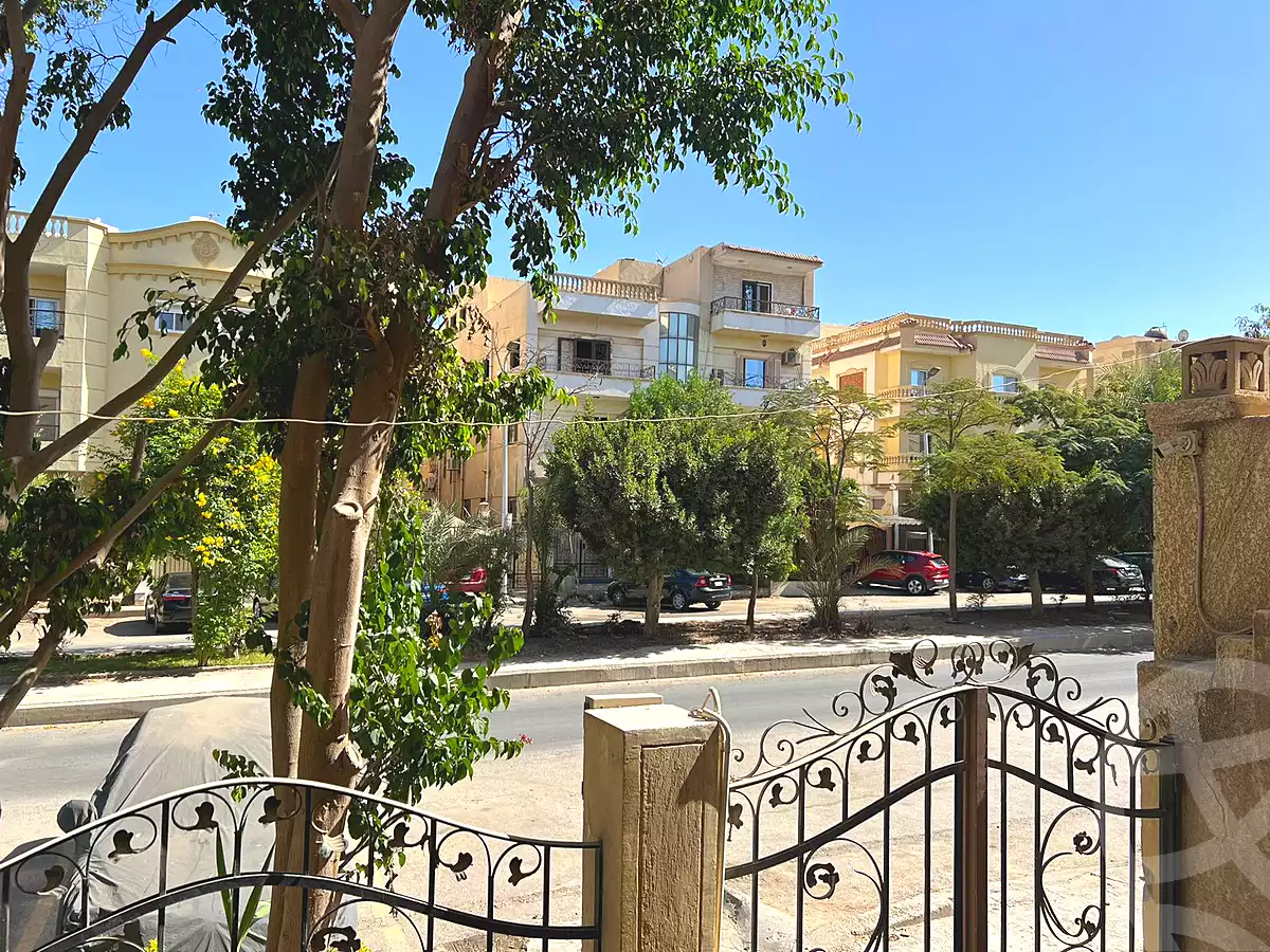 https://aqarmap.com.eg/ar/listing/7202056-for-sale-cairo-new-cairo-el-ahyaa-first-neighborhood-street-51