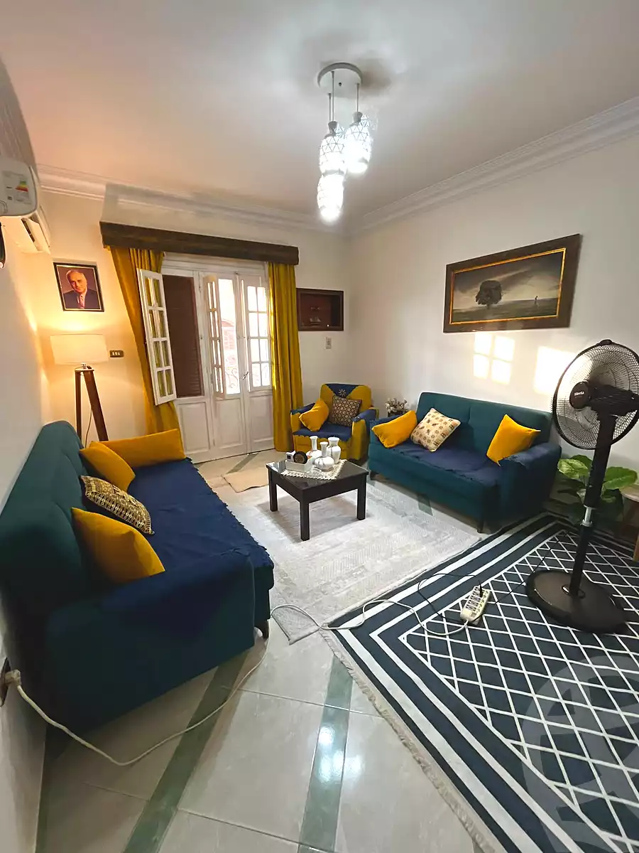 https://aqarmap.com.eg/ar/listing/7202163-for-sale-cairo-6th-of-october-el-ahyaa-neighborhood-1st-al-maahad