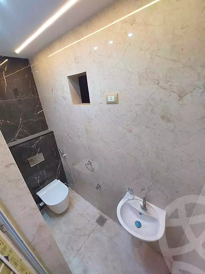 https://aqarmap.com.eg/ar/listing/7202198-for-sale-alexandria-sydy-bshr-sydy-bshr-bhry-shr-mhmwd-l-yswy