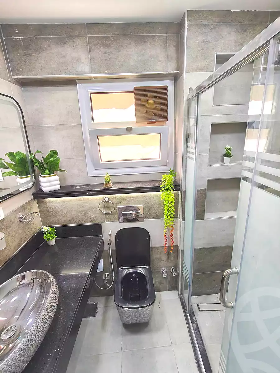 https://aqarmap.com.eg/ar/listing/7202401-for-sale-alexandria-sydy-bshr-sydy-bshr-bhry-shr-mhmwd-l-yswy