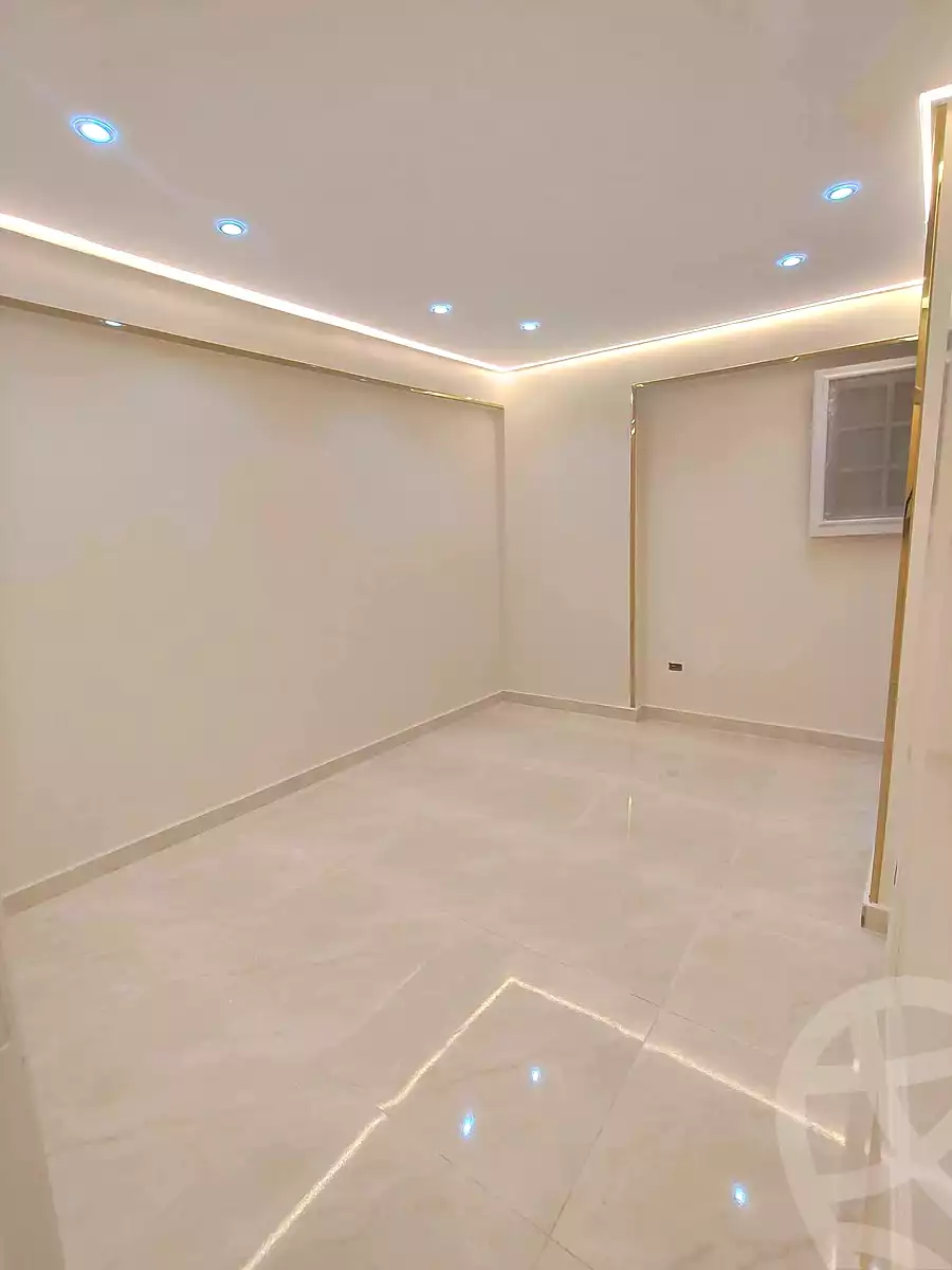https://aqarmap.com.eg/en/listing/7202456-for-sale-alexandria-sydy-bshr-sydy-bshr-qbly-street-17