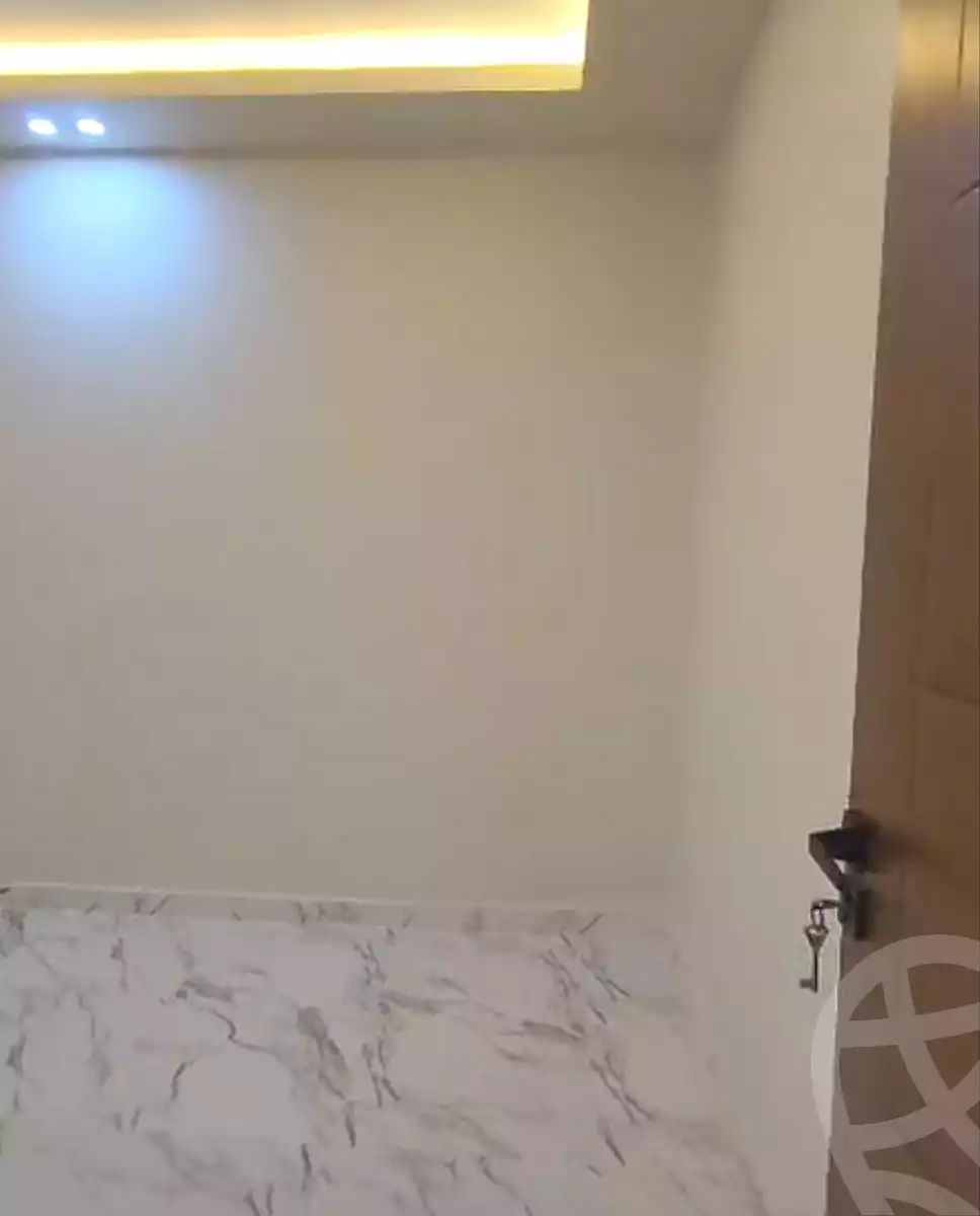 https://aqarmap.com.eg/en/listing/7202599-for-sale-alexandria-el-mandara-al-mahdaoi-st