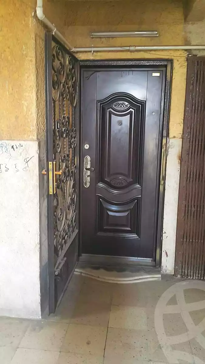 https://aqarmap.com.eg/ar/listing/7202643-for-sale-cairo-helwan-helwan-el-sharkeya-thabit-basha-st