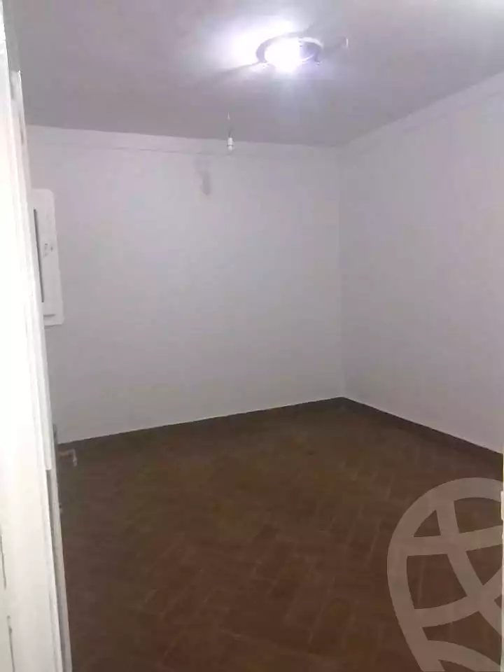 https://aqarmap.com.eg/ar/listing/7202735-for-rent-alexandria-miami-shr-jml-bd-lnsr