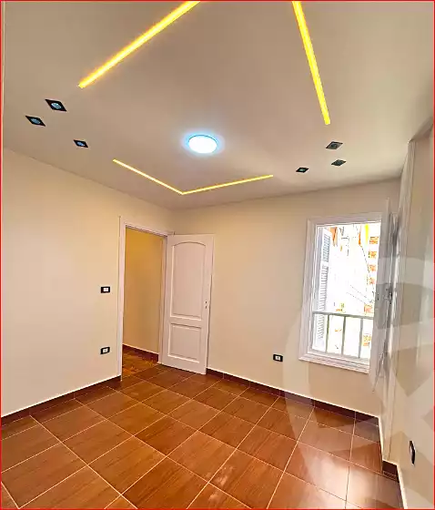 https://aqarmap.com.eg/ar/listing/7202733-for-sale-alexandria-sydy-bshr-sydy-bshr-bhry-shr-mhmwd-l-yswy