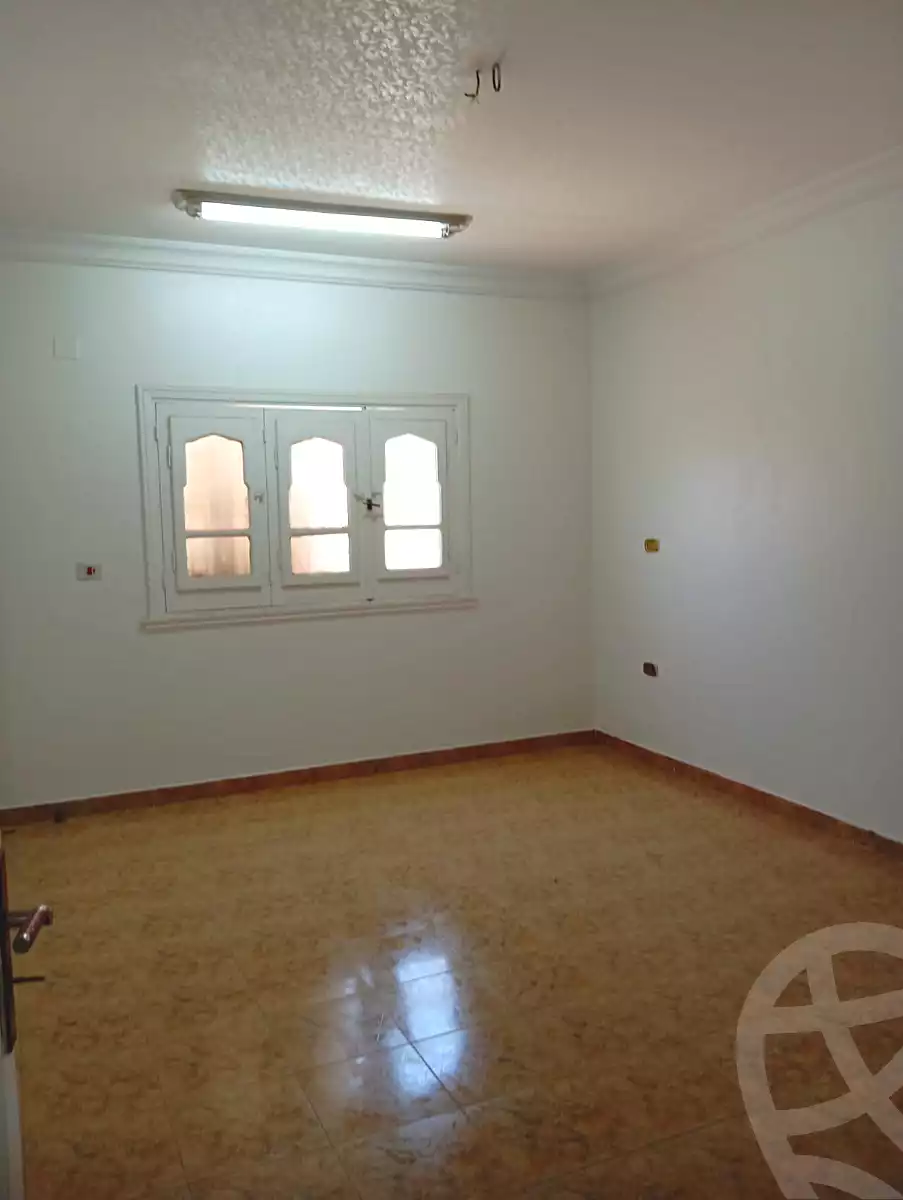 https://aqarmap.com.eg/ar/listing/7202839-for-sale-beni-suef-mdyn-bny-swyf-abd-el-salam-aref-st