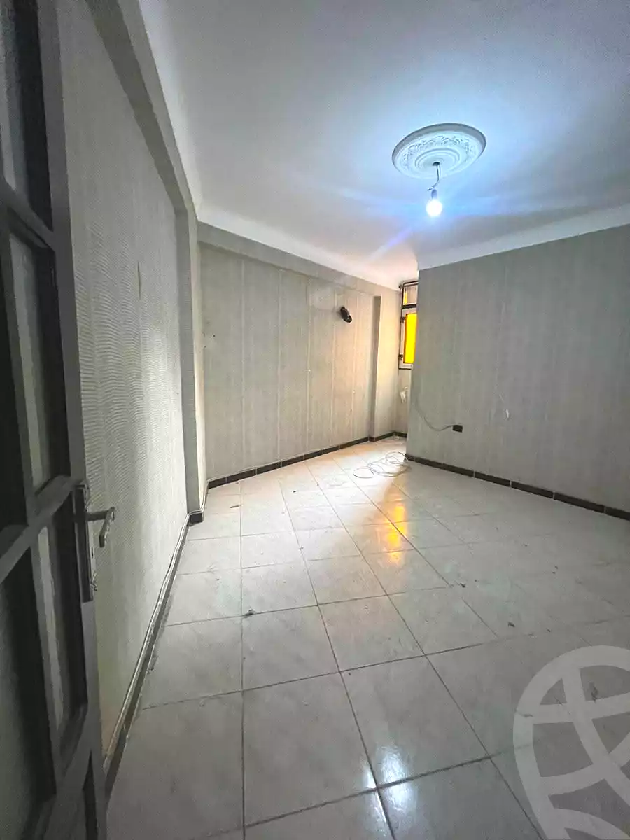 https://aqarmap.com.eg/ar/listing/7202938-for-sale-alexandria-sydy-bshr-sydy-bshr-qbly-tahseen-el-seha-school-st