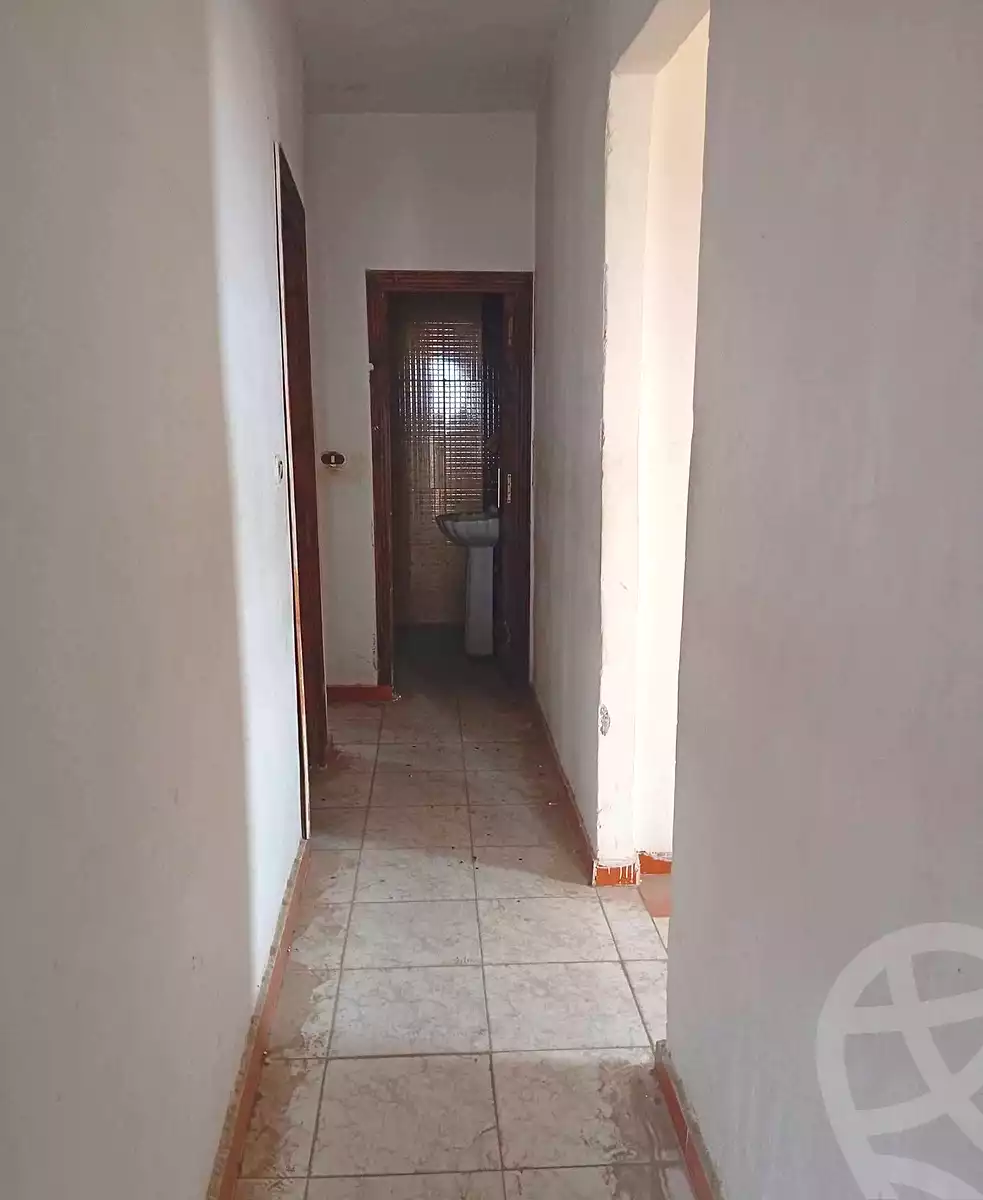 https://aqarmap.com.eg/en/listing/7203274-for-sale-alexandria-sydy-bshr-shr-mlk-hfny