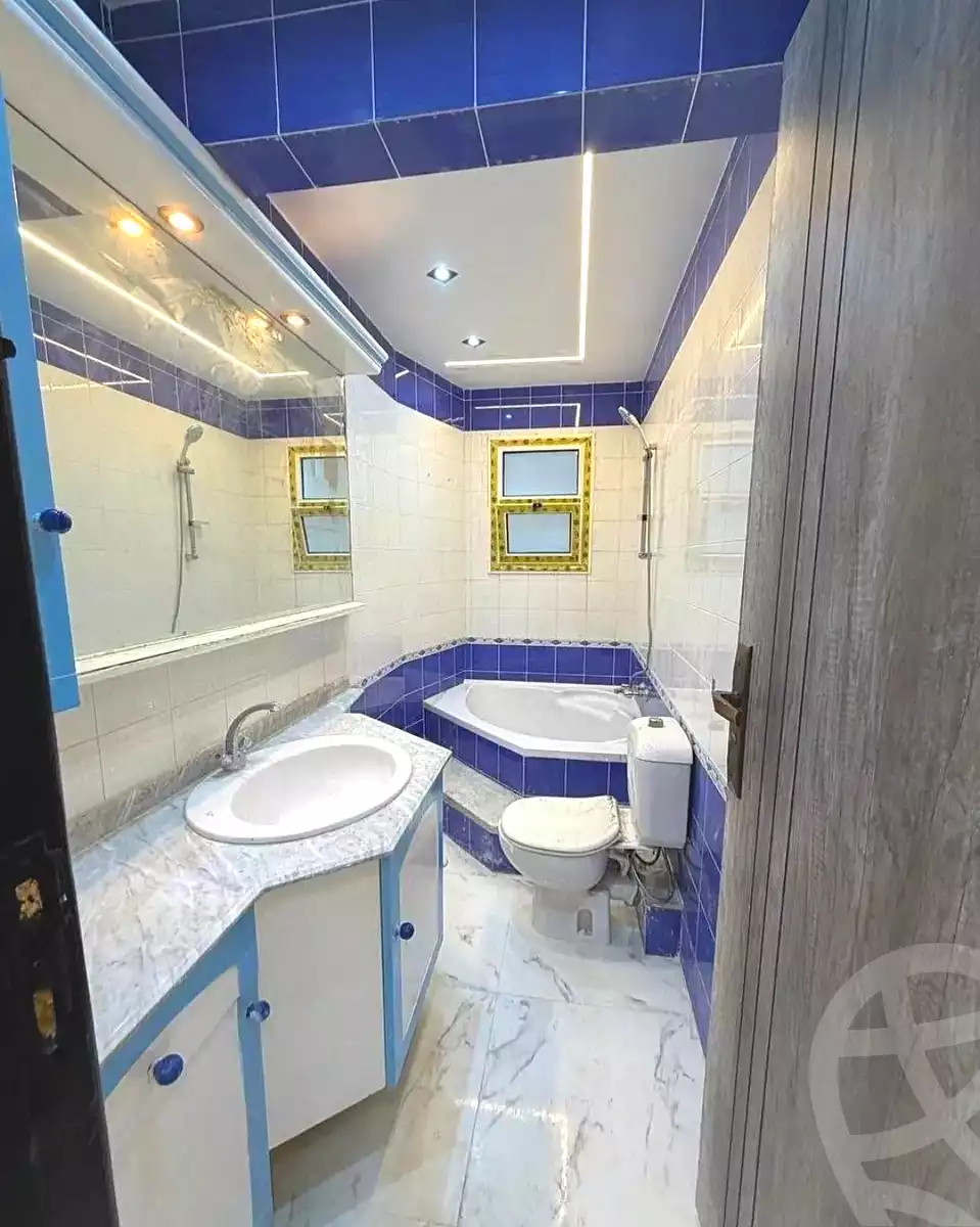 https://aqarmap.com.eg/en/listing/7203883-for-sale-alexandria-el-mandara-shr-jml-bd-lnsr