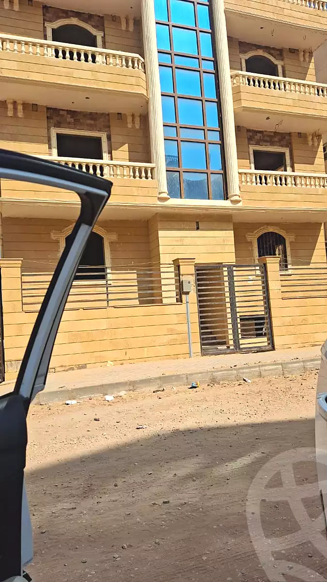https://aqarmap.com.eg/ar/listing/7204174-for-sale-cairo-badr-city-hai-el-ashgar-featured-neighborhood-el-imam-el-bokhary-st