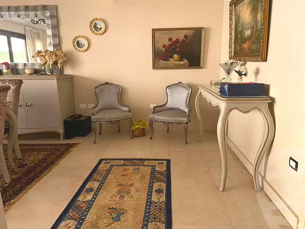 توين هاوس بـ٤ غرف نوم في بيفرلي هيلز، صورة ١٢ من ١٤