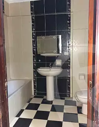 https://aqarmap.com.eg/ar/listing/7204605-for-sale-alexandria-sydy-bshr-sydy-bshr-qbly-el-tfola-el-saeda-st