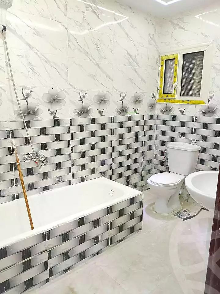 https://aqarmap.com.eg/ar/listing/7204763-for-sale-alexandria-al-agamy-el-hanouvel-radwan-st