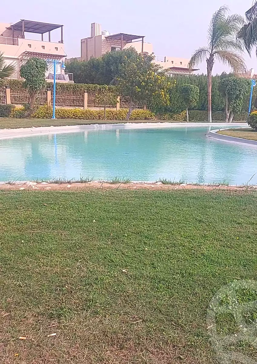 فيلا بـ٦ غرف نوم في ايفر، صورة ١٠ من ١٣