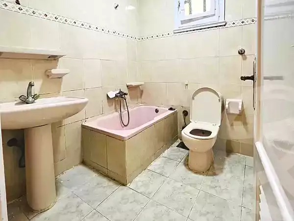 https://aqarmap.com.eg/ar/listing/7204855-for-sale-alexandria-al-agamy-shataa-el-nakheel