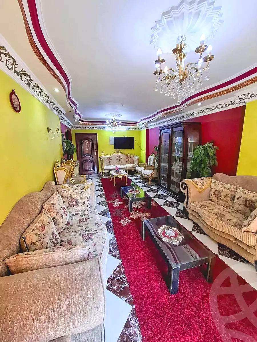 https://aqarmap.com.eg/ar/listing/7204953-for-sale-cairo-faisal-kafr-tohormos-queen-nazli-st