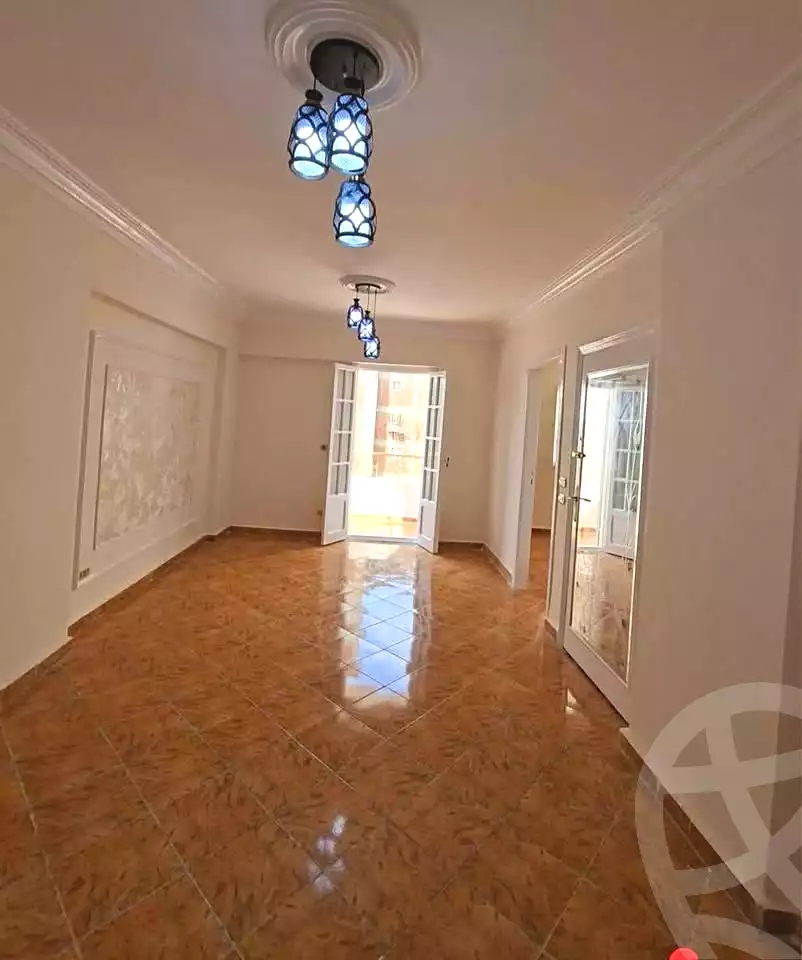 https://aqarmap.com.eg/ar/listing/7204988-for-sale-alexandria-el-asafra-l-sfr-bhry