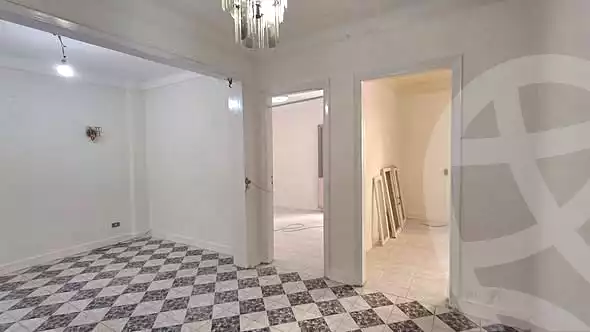 https://aqarmap.com.eg/ar/listing/7205088-for-sale-alexandria-sydy-bshr-sydy-bshr-bhry-shr-mhmwd-l-yswy
