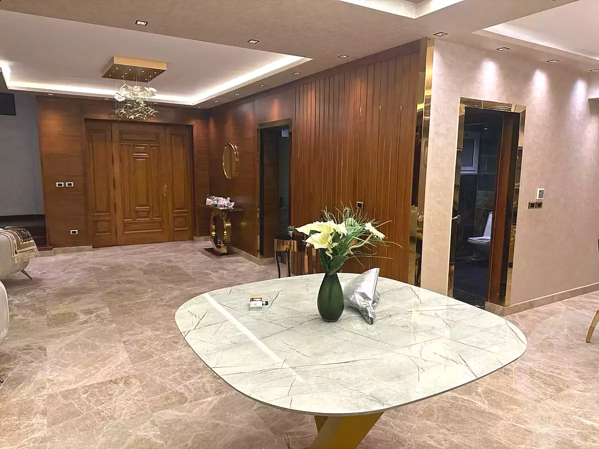 4 BR Villa in Royal City, photo 7 of 17