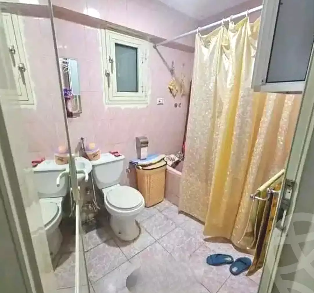 https://aqarmap.com.eg/ar/listing/7205466-for-sale-alexandria-lsywf-el-seyouf-bahri