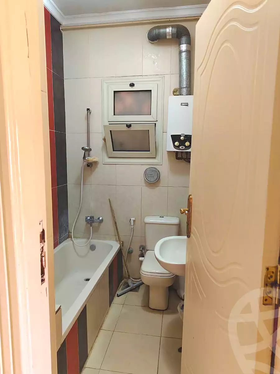 https://aqarmap.com.eg/en/listing/7205793-for-sale-cairo-new-cairo-gharb-arabila-doctor-hani-maher-st