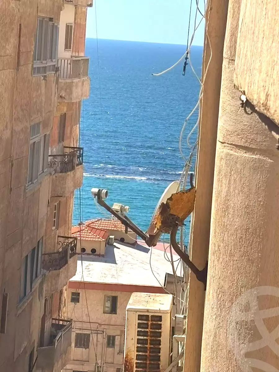 https://aqarmap.com.eg/ar/listing/7205917-for-sale-alexandria-el-asafra-l-sfr-bhry