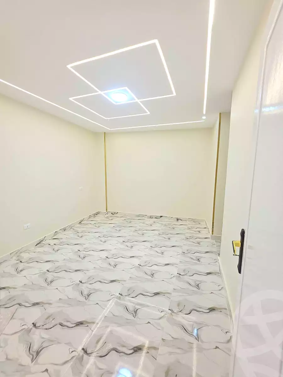 https://aqarmap.com.eg/ar/listing/7205975-for-sale-alexandria-sydy-bshr-sydy-bshr-bhry-shr-mhmd-njyb