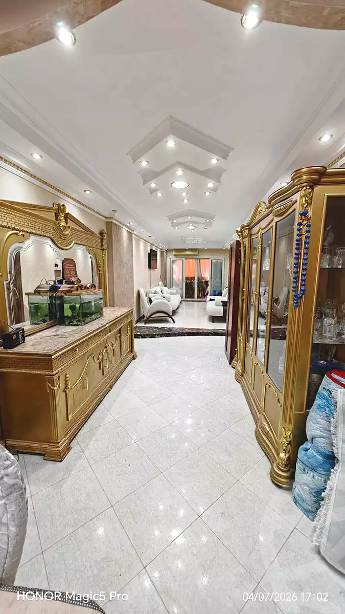 https://aqarmap.com.eg/ar/listing/7205974-for-sale-cairo-helwan-helwan-el-sharkeya-mostafa-safwat-st