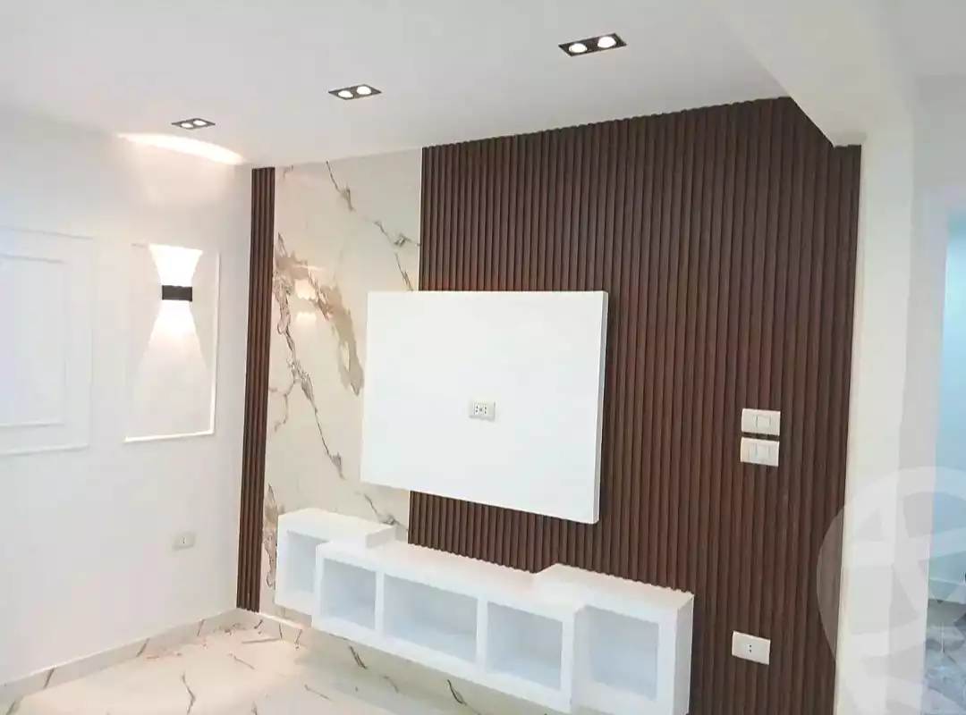 https://aqarmap.com.eg/ar/listing/7206115-for-sale-alexandria-sydy-bshr-sydy-bshr-bhry-gamal-abd-el-nasir-st
