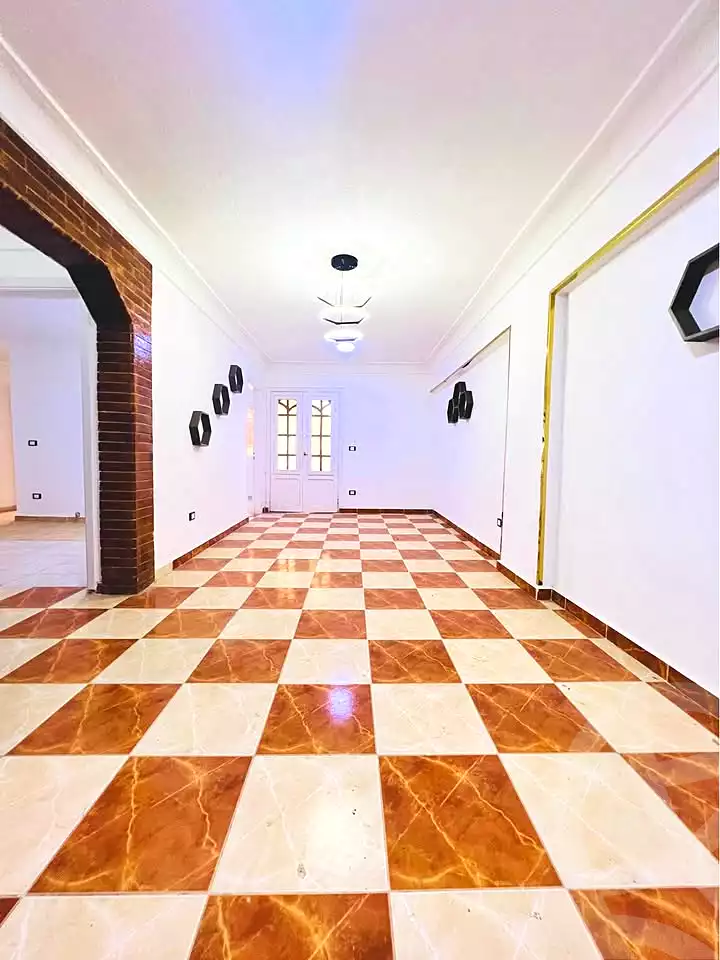 https://aqarmap.com.eg/en/listing/7206221-for-sale-alexandria-al-agamy-shataa-el-nakheel