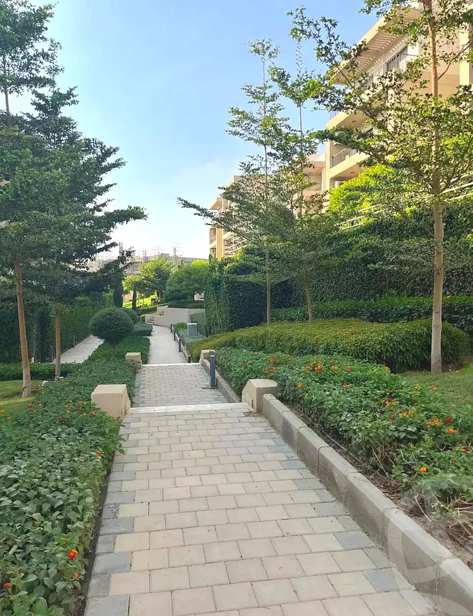 https://aqarmap.com.eg/en/listing/7207002-for-sale-cairo-new-cairo-compounds-fifth-square